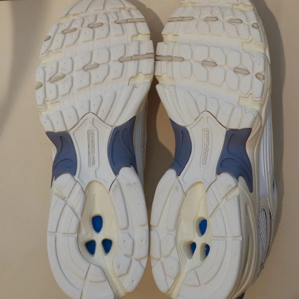 New Balance 530 Sneakers – Women’s Size 10 – Angora/Dusk Shower/Ice Blue NWOT - Picture 4 of 7